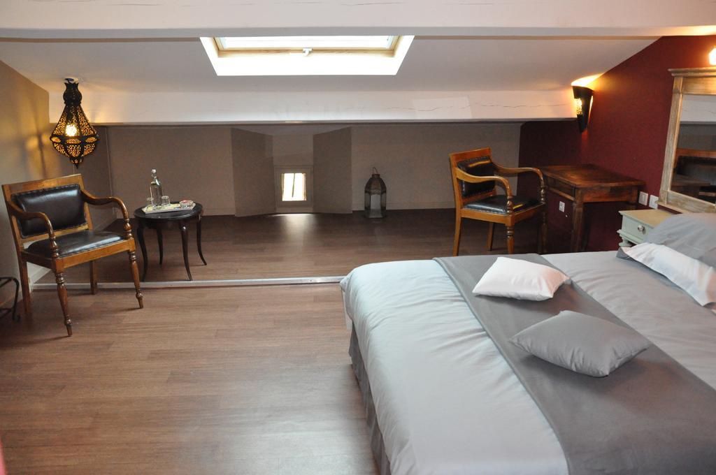 Caraman Le Lac De Crivito Bed & Breakfast 部屋 写真
