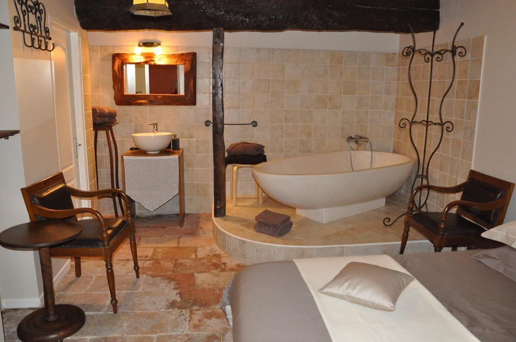 Caraman Le Lac De Crivito Bed & Breakfast 部屋 写真