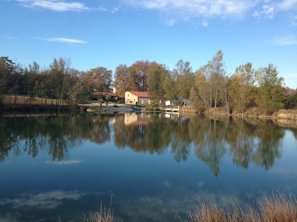 Caraman Le Lac De Crivito Bed & Breakfast エクステリア 写真