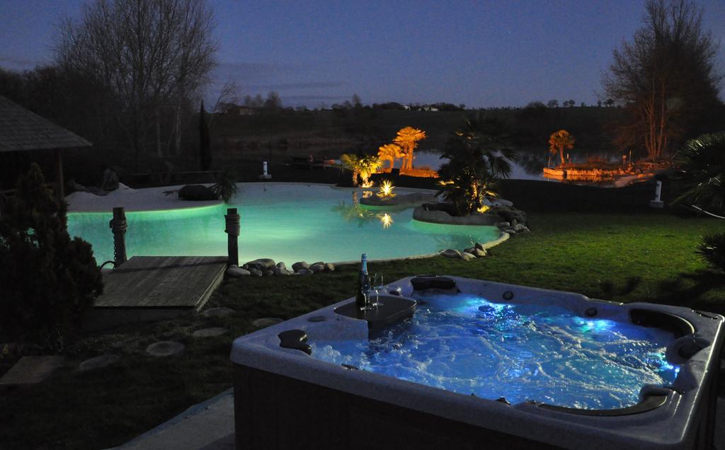 Caraman Le Lac De Crivito Bed & Breakfast エクステリア 写真